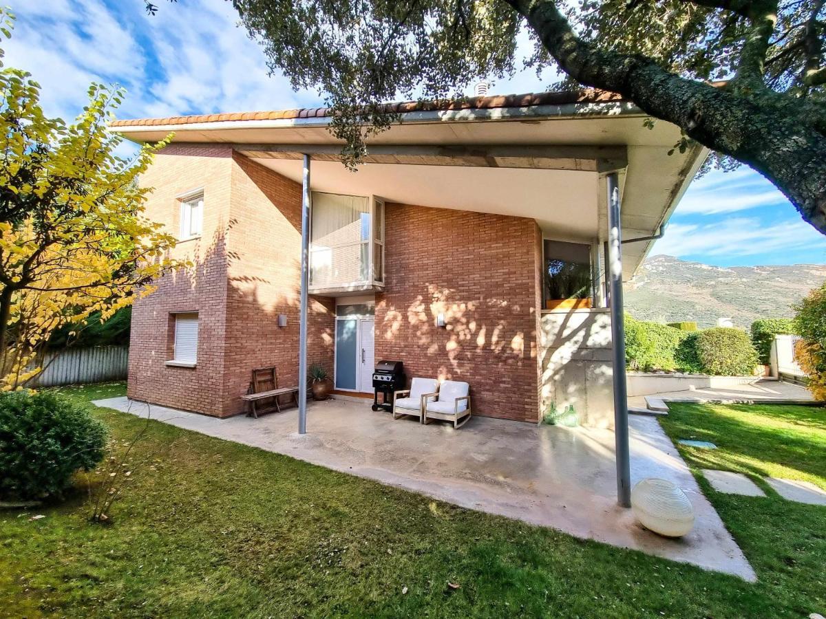 Villa Guara Golf Y Pool Comotucasa Nueno Luaran gambar